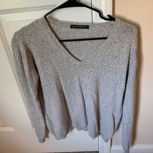 Brandy Melville sweater